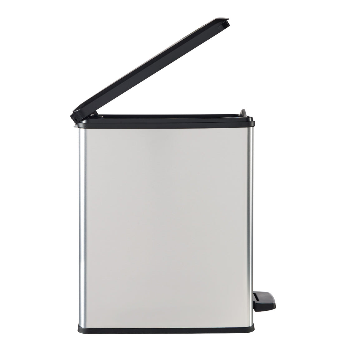 Odpadkový kôš Curver, s pedálom, objem 25 litrov, Slim Bin