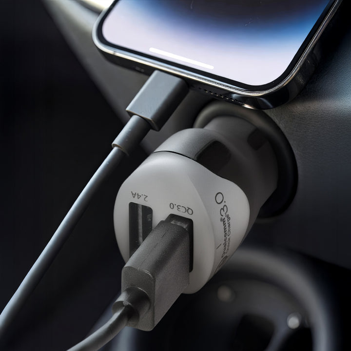 Nabíjačka do auta max4,8A 2xUSB Maclean Energy MCE157 Qualcomm Quick Charge QC 3.0 plus kábel 1,5 m strieborná