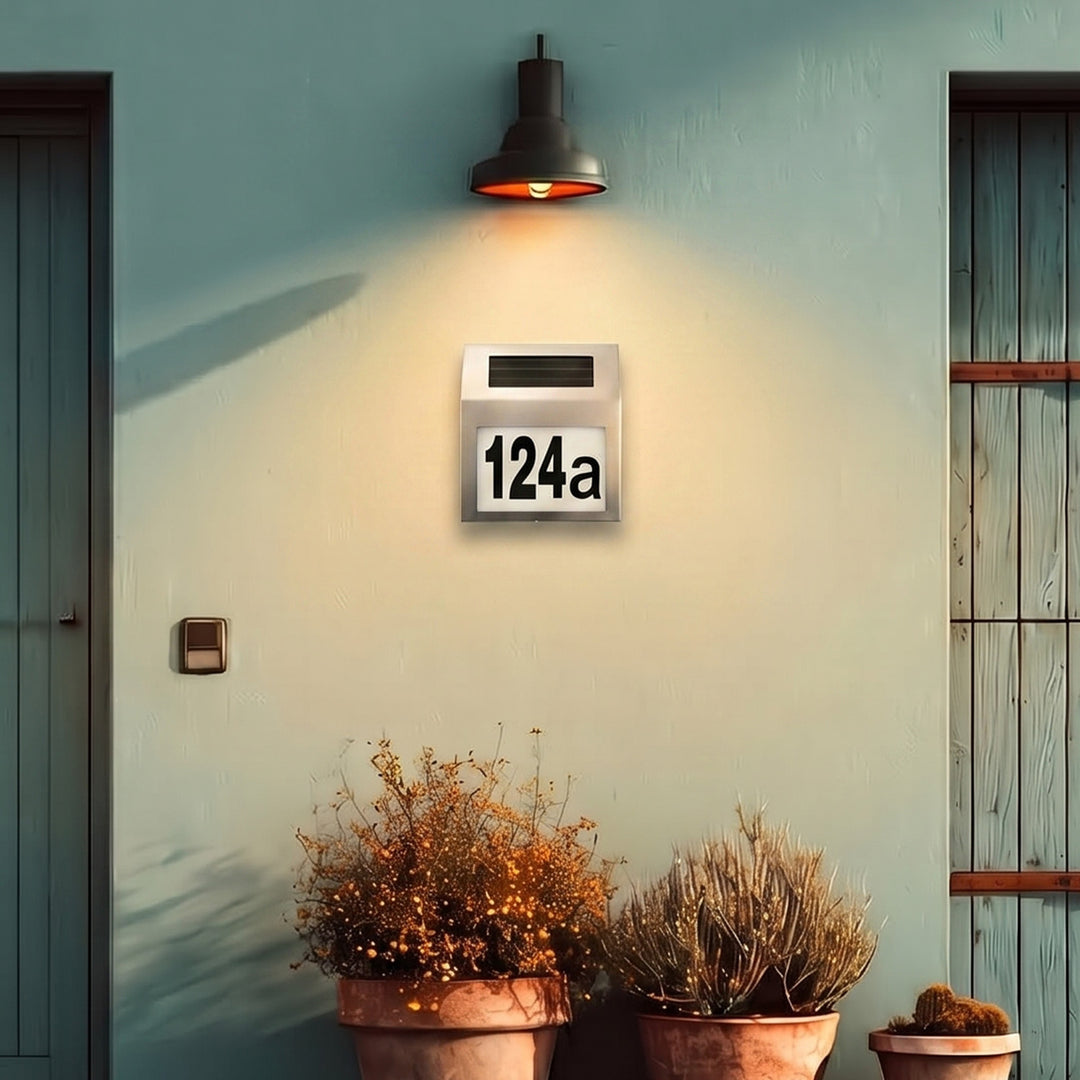 Maclean Energy MCE172 LED solárna lampa s číslom domu