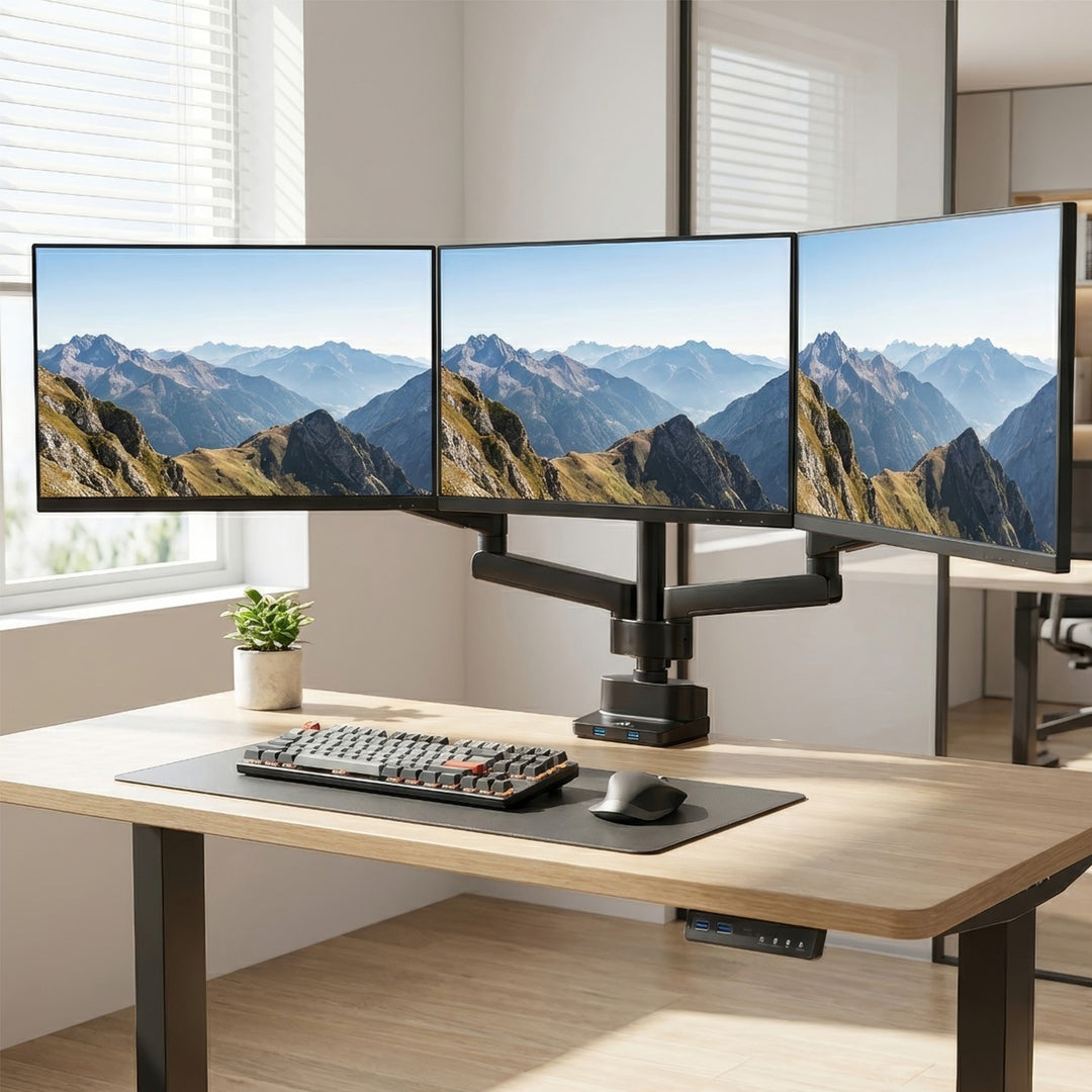 Stolový stojan pre 3 LED LCD monitory s 2x USB 3.0 17-27" 3x7kg VESA 75x75 a 100x100 Maclean MC-811