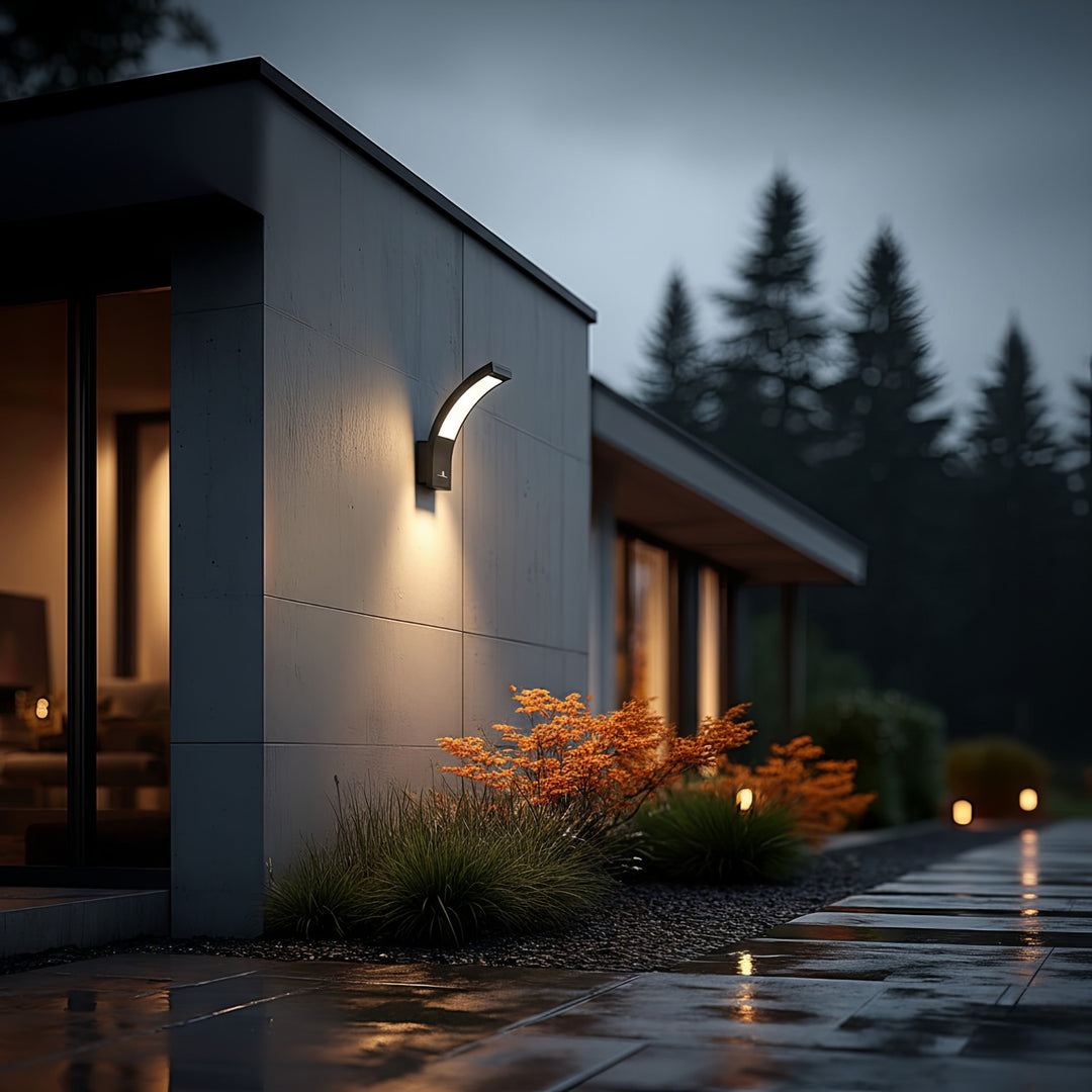 LED fasádne svetlo MCE343 B 800lm 10W IP54 Maclean Energy čierna, prírodná biela (4000K)