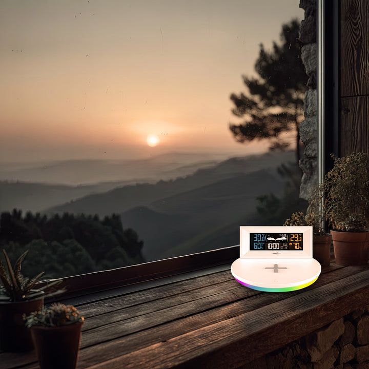 Bezdrôtová meteostanica s bezdrôtovou nabíjačkou Qi Základňa s náladovým svetlom Predpoveď počasia Kalendár Budík a odloženie budenia Externý senzor Vnútorný a vonkajší teplomer Farebný displej