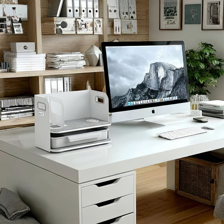 Stolový organizér s bezdrôtovým nabíjaním Qi, zásuvkou a zakladačom na kancelárske predmety do 10 kg biely