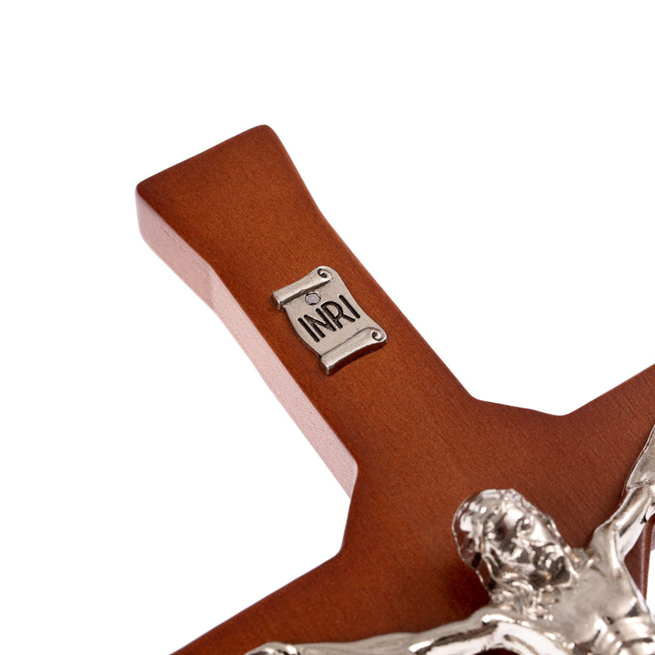 Závesný klasický kríž s prúžkom hnedý 30x14x1,8cm