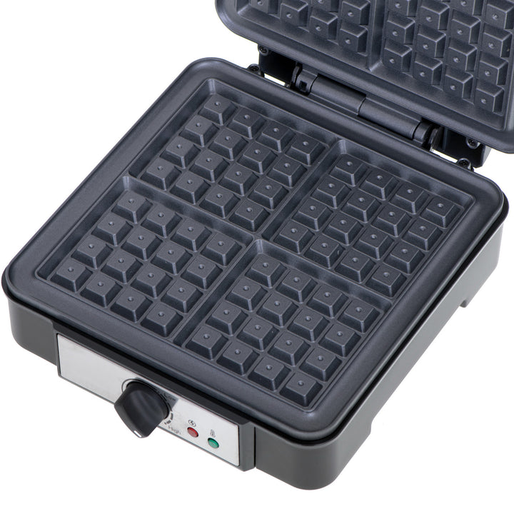 Vaflovač Adler, na 4 vafle, regulácia teploty, 1800 W, AD 3049