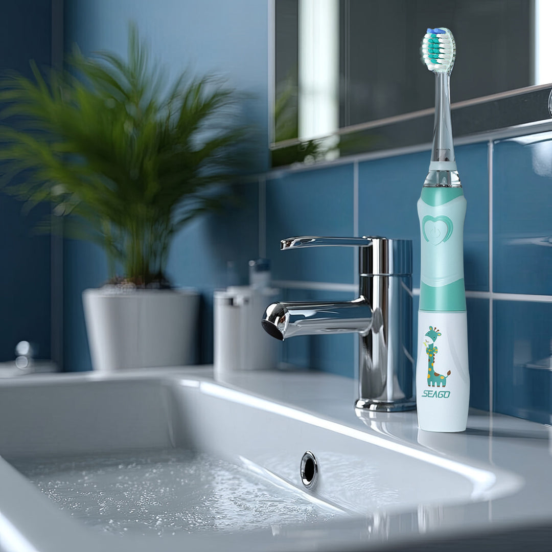 Detská sonická zubná kefka SEAGO, farba zelená, 1xAA 1,5V (nie je súčasťou balenia), 3 koncovky, SG-977 Green