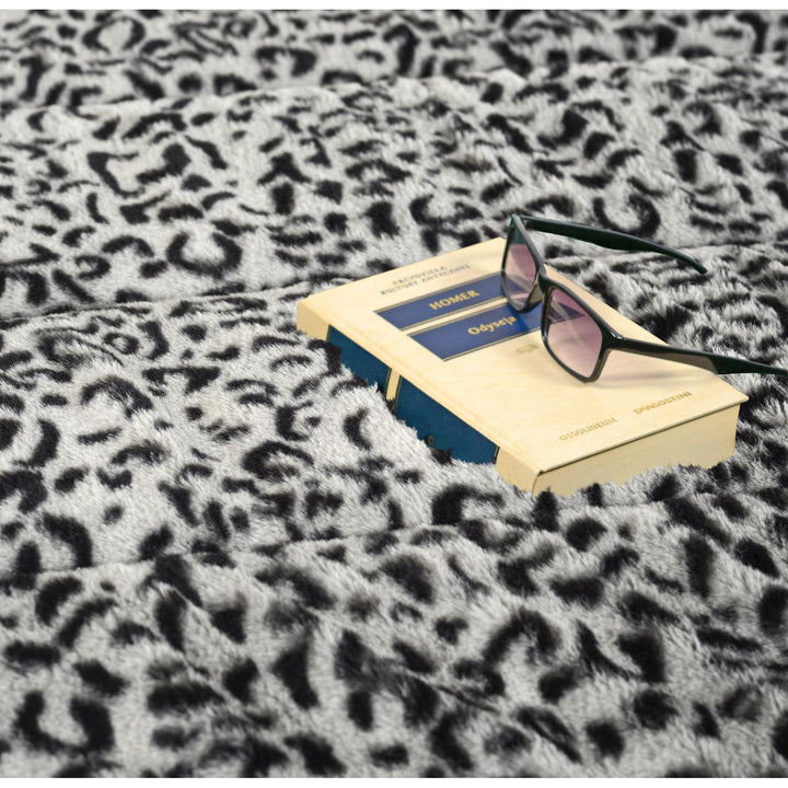 Plyšový koberec, imitácia králičej srsti, protišmykový, 120 x 160 cm, sibírsky vzor, DYWRAB120/160SYB