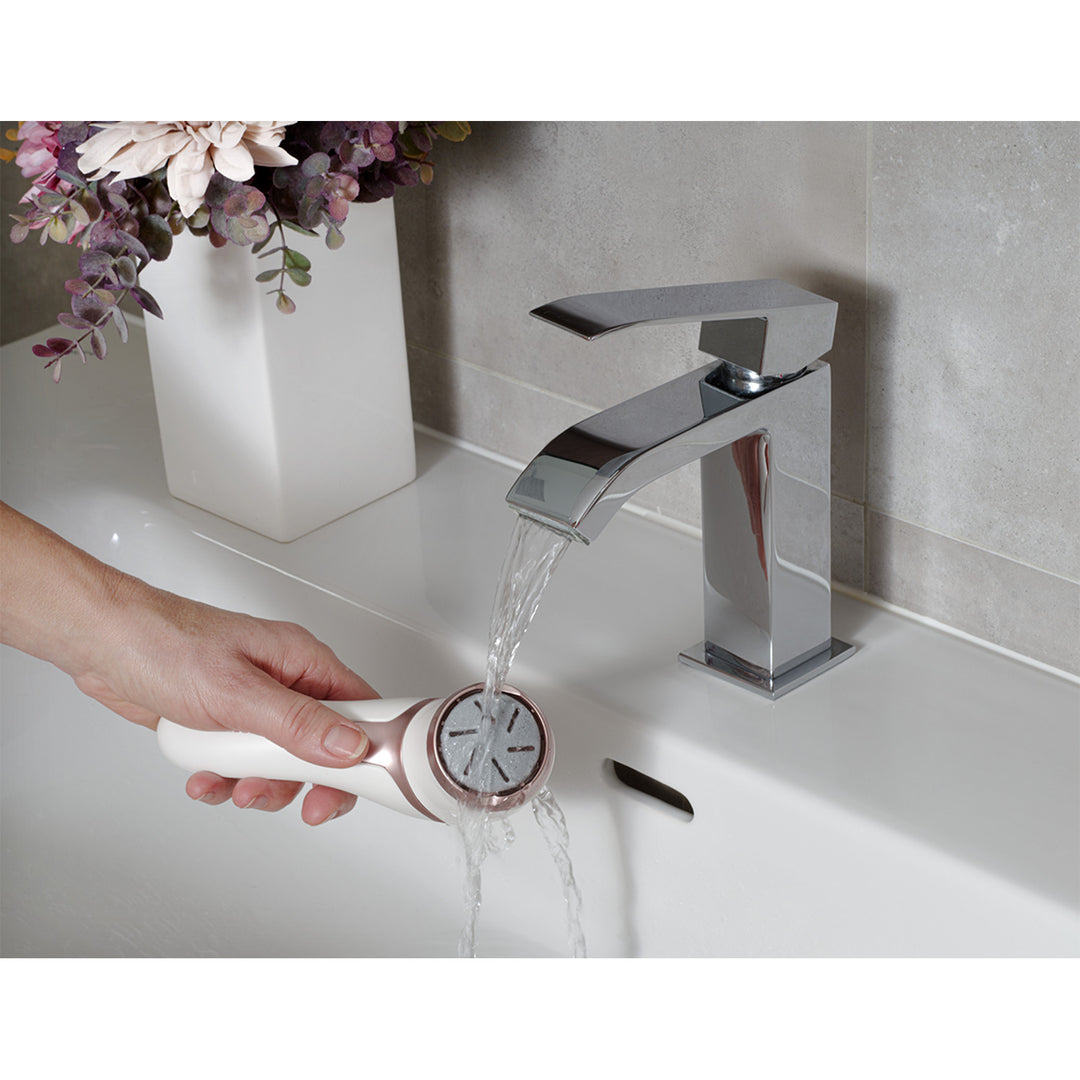 Elektrický pilník na päty Concept, 3 podložky, dobíjací, biely, PN3000