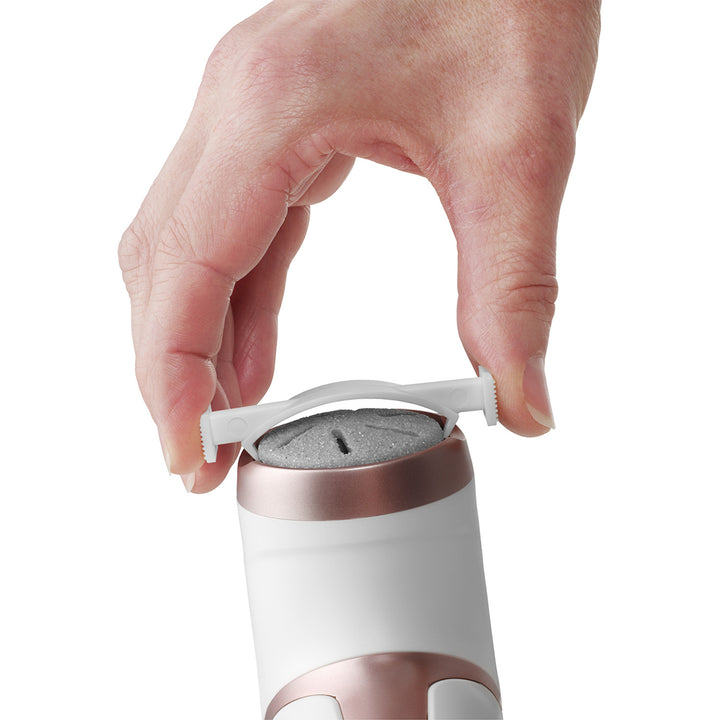 Elektrický pilník na päty Concept, 3 podložky, dobíjací, biely, PN3000