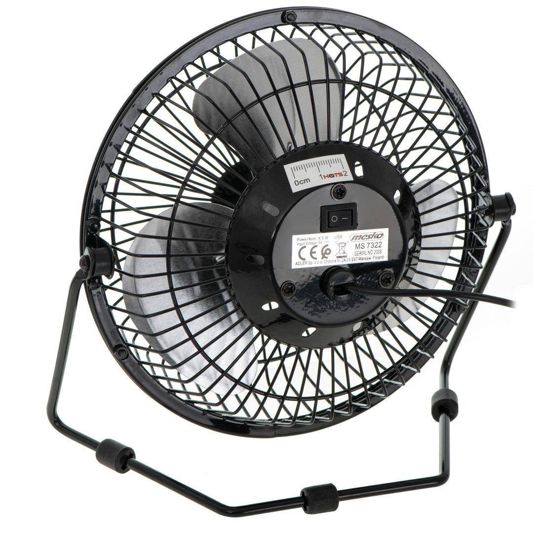 Stolný ventilátor Mesko, priemer 15 cm, napájanie cez USB, vertikálna oscilácia, MS 7322