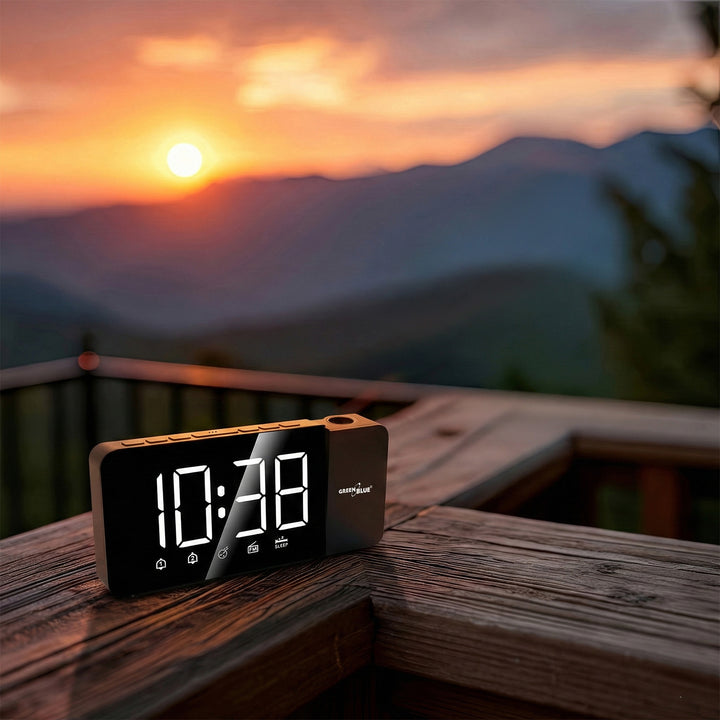 Digitálne LED rádiobudík s projektorom GreenBlue, FM rádiom, budíkom, 12/24 hodinami, 5V DC USB napájaním + CR2032, GB172