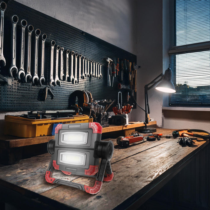 Pracovná lampa Maclean LED COB, 300 lm, 3 režimy svietenia, teplota farieb 6500K, MCE439 + 4x batérie Varta Industrial AA