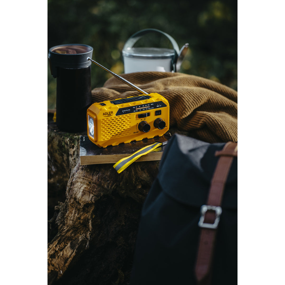 Solárne rádio Adler, dobíjateľná batéria 1200 mAh, baterka, ručná kľuka, AD 1197