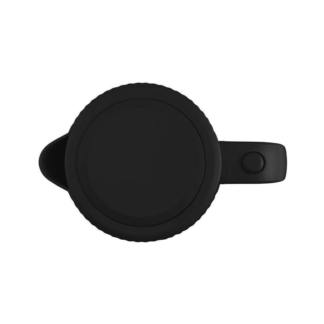 Plastová rýchlovarná kanvica Concept, 1,7 l, drážkovaný dizajn, trojitý bezpečnostný systém, sedimentačný filter, ukazovateľ hladiny vody, čierna, RK2391