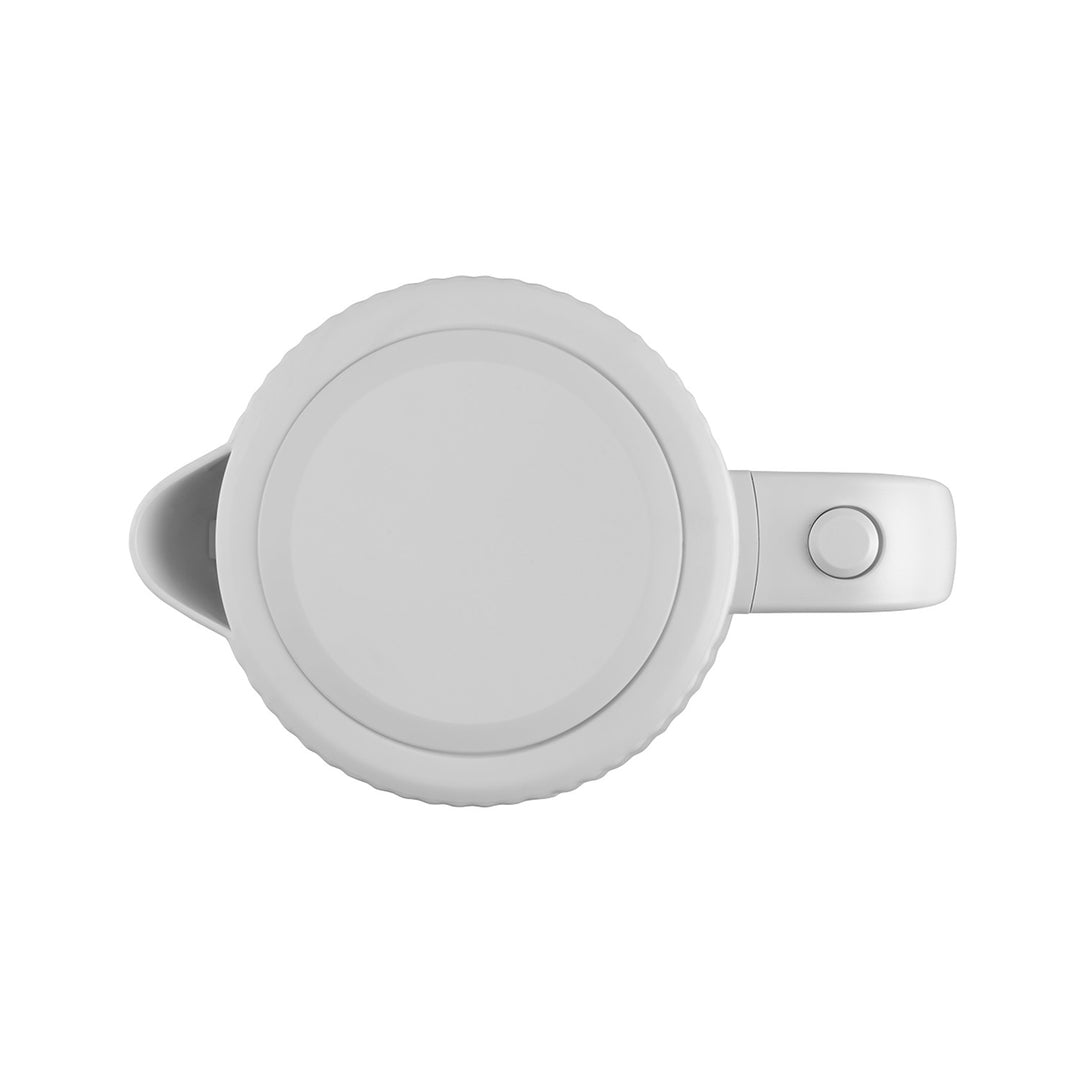 Plastová rýchlovarná kanvica Concept, 1,7 l, drážkovaný dizajn, trojitý bezpečnostný systém, sedimentačný filter, ukazovateľ hladiny vody, biela, RK2390