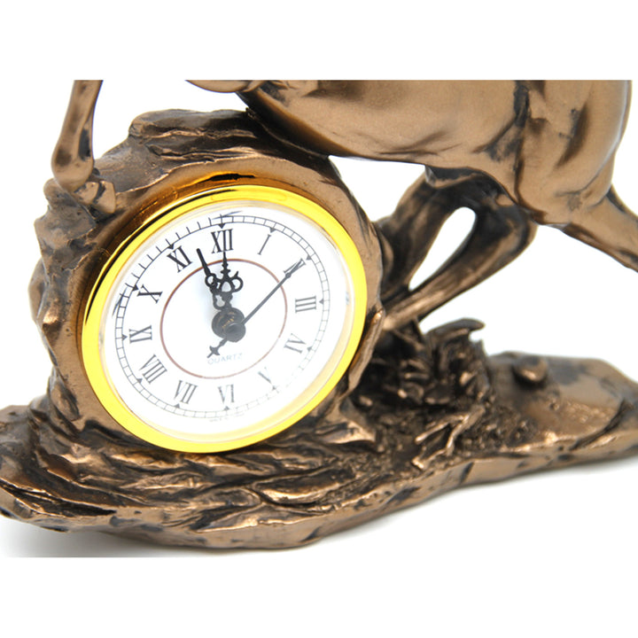 Figúrka skákajúceho koňa, hodiny, bronzová dekorácia, kráľovná Izabela