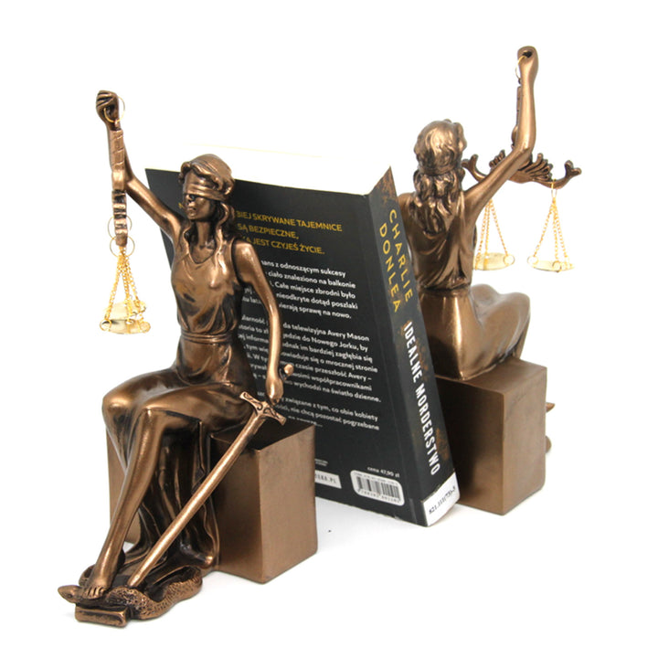 Figúrky Themis s váhami a mečom, opierky na knihy, kráľovná Izabela, 2 kusy