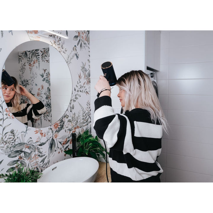 Koncepcia Fén ProfiCare, motor BLDC, magnetické nástavce, funkcia Oil Therapy, detský režim, funkcia Cold Mode, VV8100