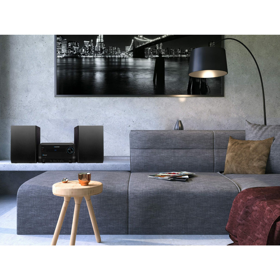 Mikrosystém Blaupunkt, výkon 45 W, FM rádio, konektor AUX a USB, Bluetooth, MS14BT