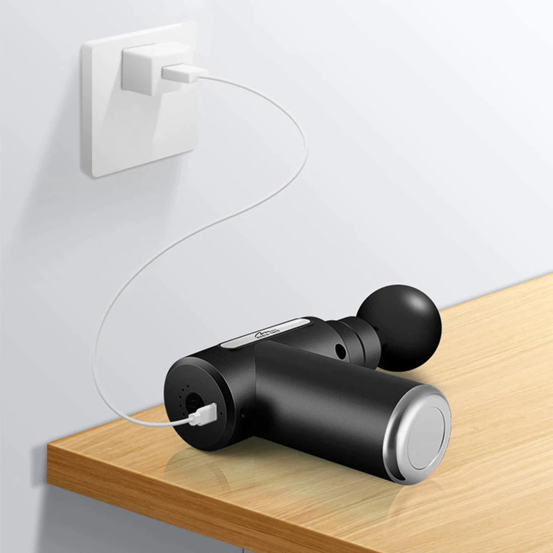 Masážny prístroj na jednoduchú a rýchlu masáž napätých svalov, Media-tech, 4 vymeniteľné masážne hlavice, MT6521