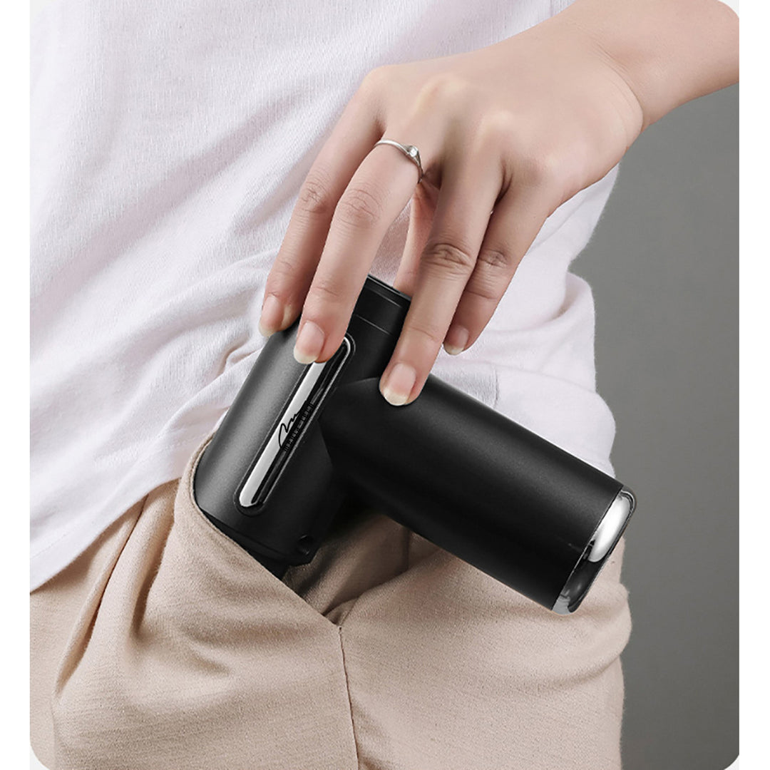 Masážny prístroj na jednoduchú a rýchlu masáž napätých svalov, Media-tech, 4 vymeniteľné masážne hlavice, MT6521