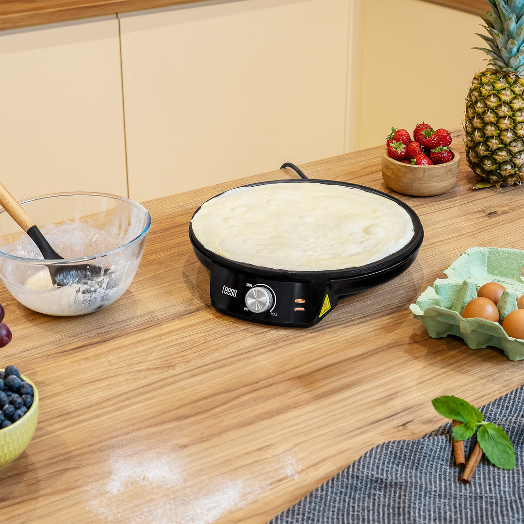 Palačinkovač Teesa, elektrická palacinková panvica, priemer platne 30 cm, výkon 1200 W, TSA3235