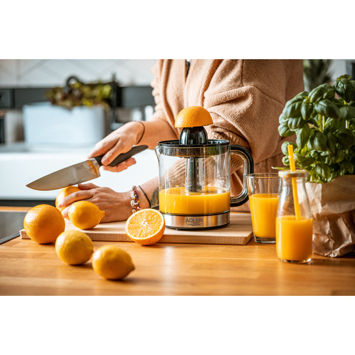 Odšťavovač citrusov Adler, objem 1,2 l, maximálny výkon 60 W, čierny, AD 4012