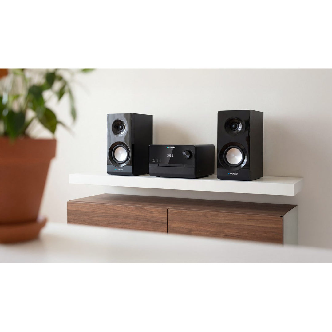 Mikrosystém Blaupunkt, výkon 100 W RMS, tuner DAB+, LED displej, FM rádio, teleskopická anténa v balení, konektor HDMI ARC, CD/MP3/USB/BT, hodiny s funkciou budíka, MS49DAB