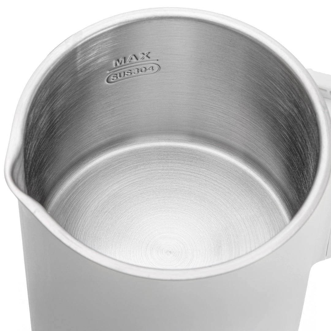 Rýchlovarná kanvica Adler, cestovná kanvica, dvojité steny, objem 0,8 l, max. výkon 650 W, sivá, AD 1388