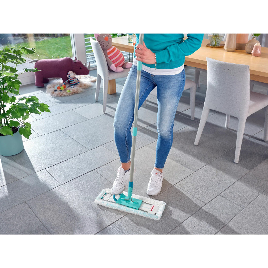 Sada Profi Leifheit, mop a vedro na kolieskach, vyžmýkanie nohou, jednoduché vyprázdňovanie, objem 8 l, nástavec Micro duo, 55096