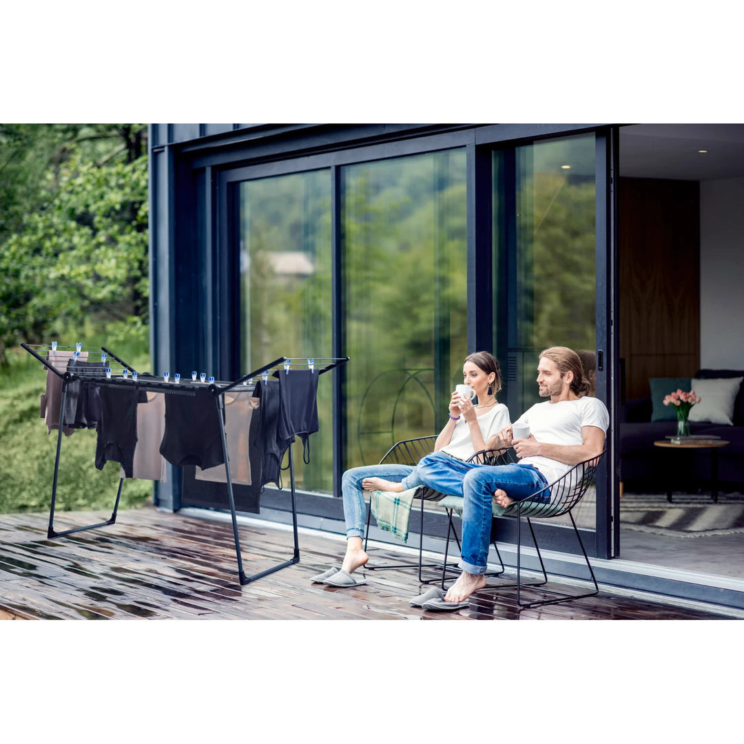 Leifheit Pegasus 180 Solid Black Sušiak na bielizeň, dĺžka šnúry 18 m, stabilné paralelné nohy, odolný voči poveternostným vplyvom, 2 kolíky na bielizeň, 81589