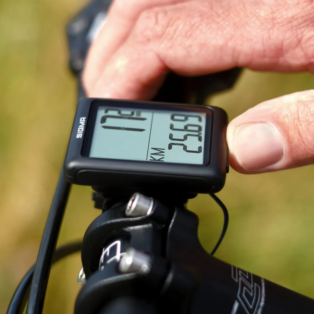 Cyklistický počítač Sigma BC 5.0 WR, vodotesný, odolný voči poveternostným vplyvom, veľký a prehľadný displej, 5 základných funkcií