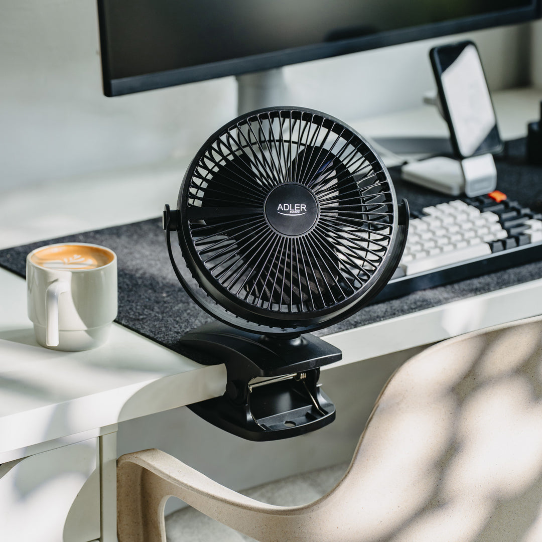 Stolný ventilátor s klipom, na batériu, 15,5 cm, otočný o 360°, USB-C, Adler
