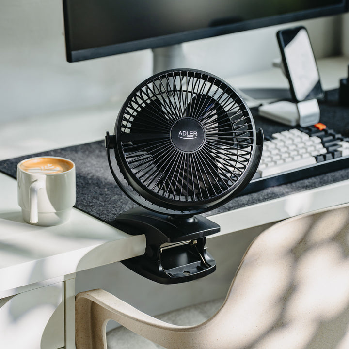 Stolný ventilátor s klipom, na batériu, 15,5 cm, otočný o 360°, USB-C, Adler