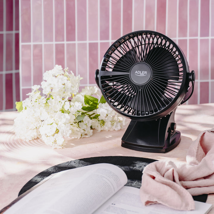 Stolný ventilátor s klipom, na batériu, 15,5 cm, otočný o 360°, USB-C, Adler