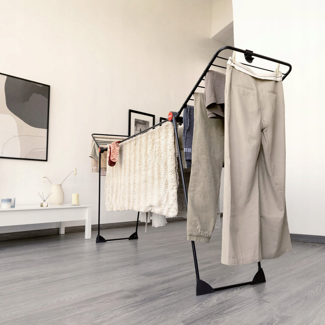 Sušiak na bielizeň Vileda Infinity Flex Ultimate, čierny, sušiaca plocha až 30 m, rozťahovateľný, zvýšený rám, držiaky na bielizeň, vstavané kolieska, 179620