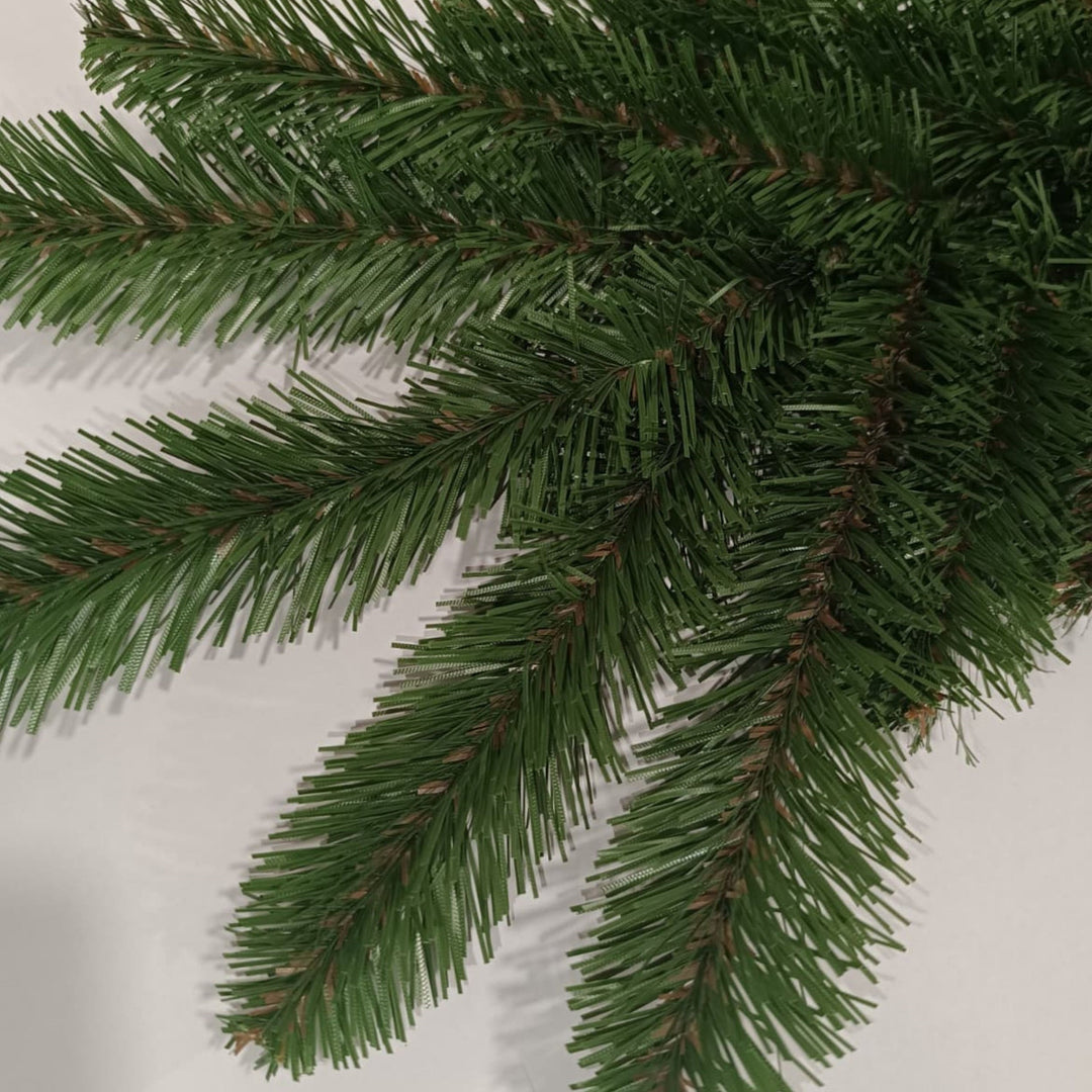 Umelý vianočný stromček, španielska jedľa, materiál PVC, výška 250 cm, kovový stojan