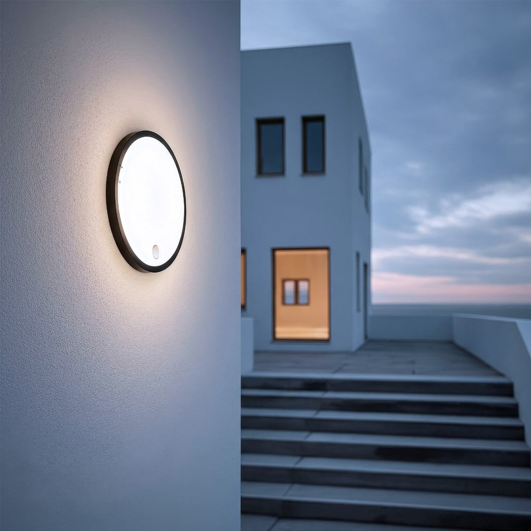 LED svietidlo s pohybovým senzorom Maclean, senzor PIR, čierna farba, 10 W, IP65, 1000 lm, neutrálna farba svetla, MCE525 B, 2 ks
