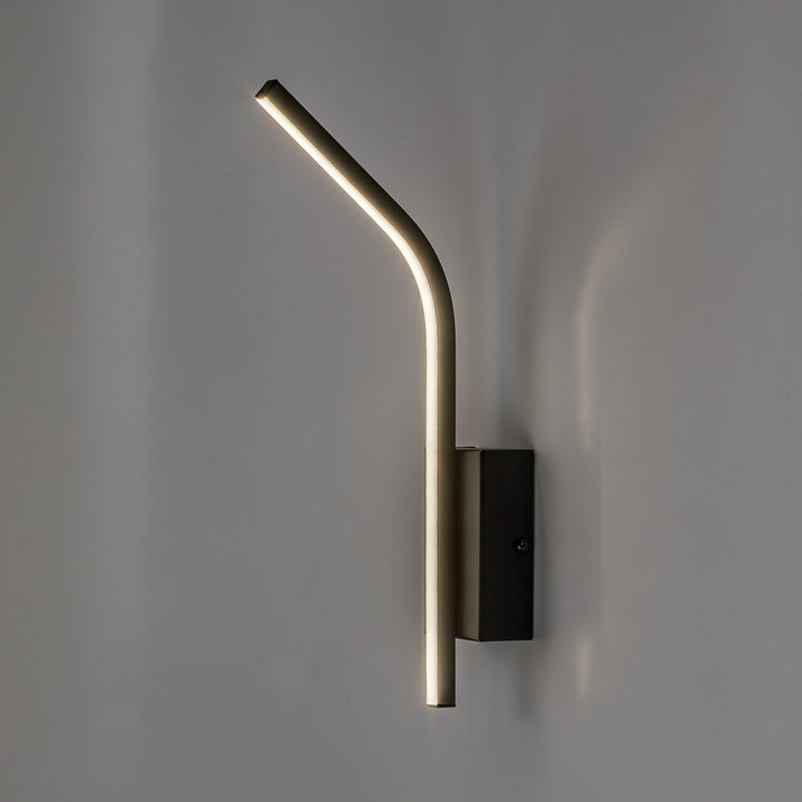 Interiérová nástenná lampa Tilmann, čierna, LED 10 W, 550 lm, 4000 K, výška 36 cm, IP44, dotykové ovládanie, 75088