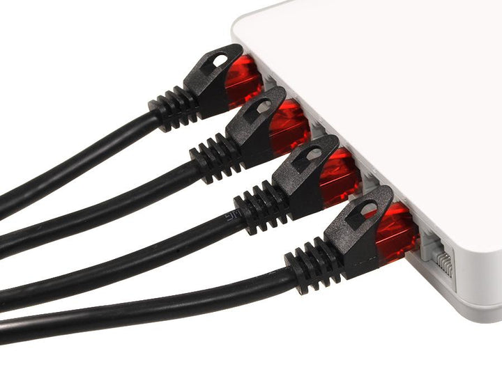 Síťový kabel UTP LAN CAT6 zakončený konektory RJ45, černý - 5m