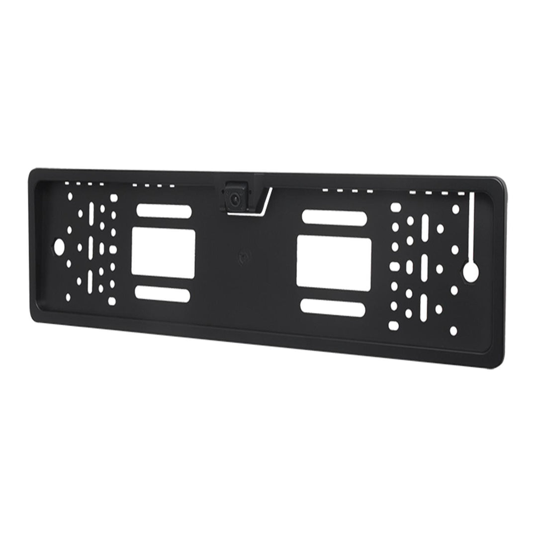 CÚVACIA KAMERA V RÁMČEKU POZNÁVACEJ ZNAČKY AUTO KVALITA